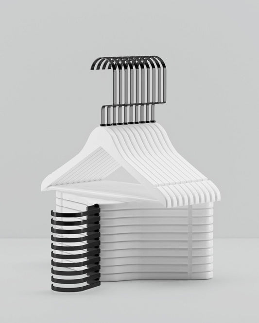 Beyaz Ahşap Çocuk Elbise Askısı Siyah Kanca